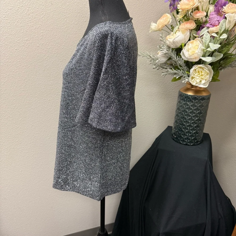 Ann Taylor Shimmer Metallic Short Sleeve Top in Navy Blue – Size M - Picture 3 of 9